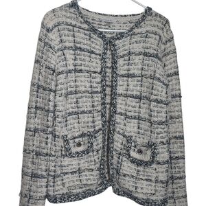 Sioni Medium Blue White Cropped Knit Sweater Hook And Eye Closure Classic Glam